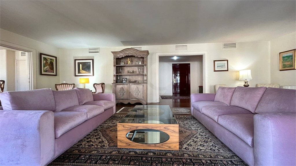 Apartamento à venda com 4 quartos, sendo 3 suítes, em Itaim Bibi, São Paulo, SP