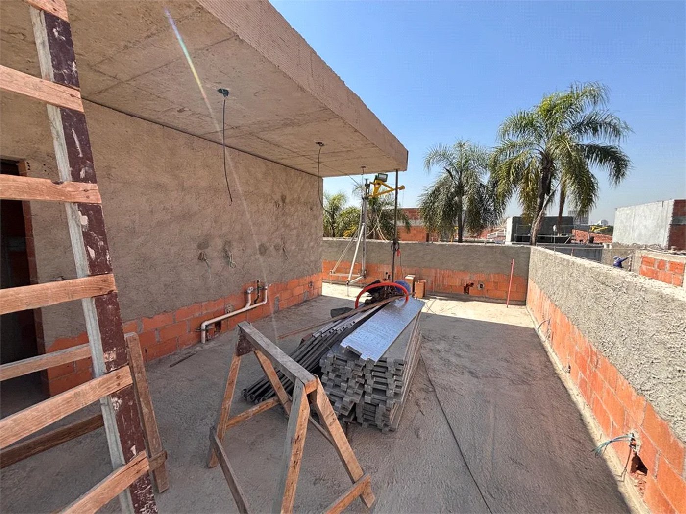 Casa à venda com 4 suítes no condomínio Casa Jardim Paineiras, São Paulo - SP