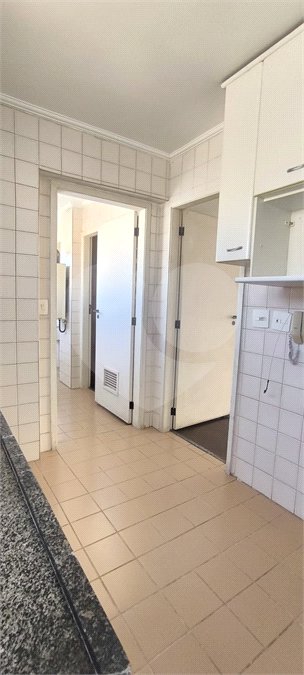 Apartamento à venda com 3 quartos, sendo 1 suíte, em Pinheiros, São Paulo, SP