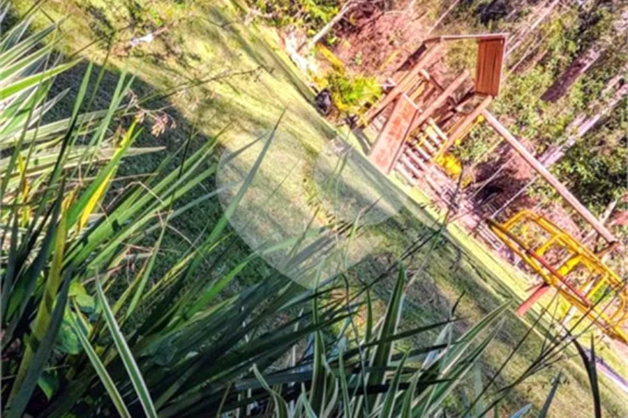 Casa à venda com 6 quartos, sendo 5 suítes,  no condomínio Cinco Lagos, Mairiporã - SP