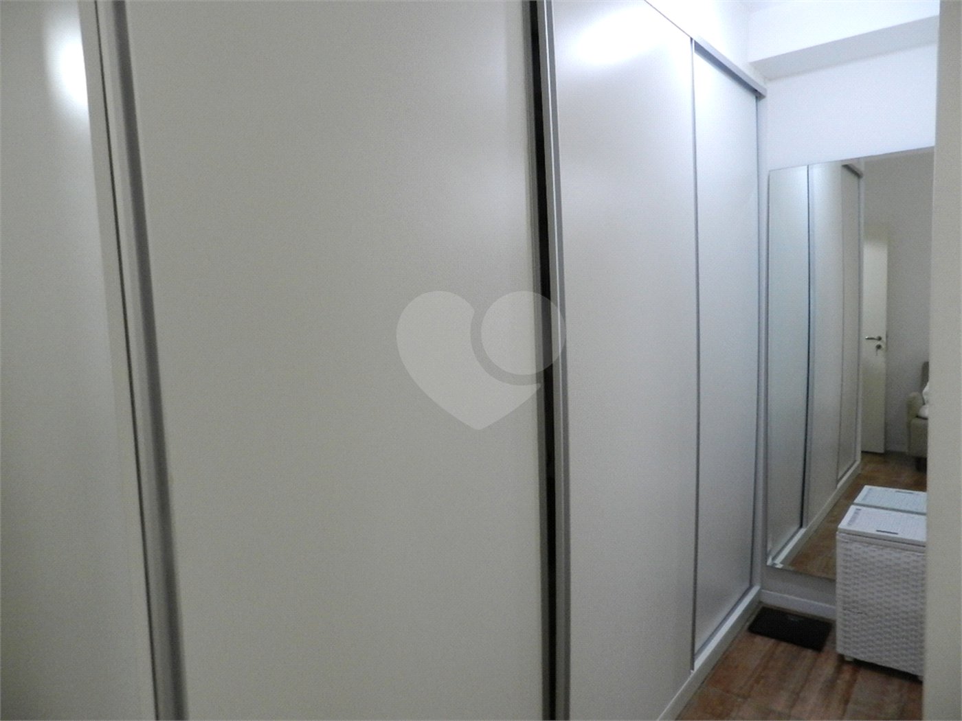Apartamento à venda com 2 quartos, sendo 1 suíte, em Alto da Boa Vista, São Paulo, SP