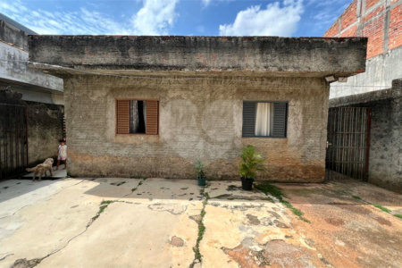 Casa à venda com 3 quartos em Jardim Madre Ângela, Poá, SP