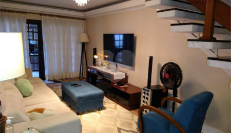 Casa à venda com 3 quartos, sendo 1 suíte, em Parque Vitória, São Paulo, SP