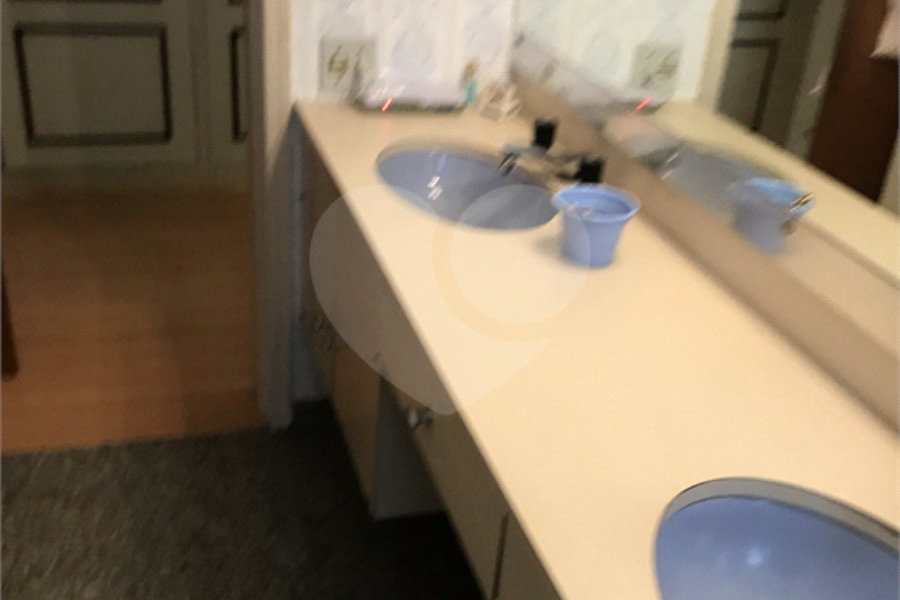 Sobrado à venda com 5 quartos, sendo 1 suíte, em Santana, São Paulo, SP