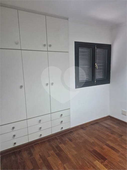 Casa de Vila à venda com 4 quartos, sendo 3 suítes, em Chácara Santo Antônio, São Paulo, SP