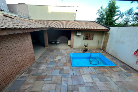 Sobrado à venda com 3 quartos, sendo 1 suíte,  em Parque dos Bandeirantes, Ribeirão Preto, SP