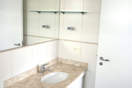 Apartamento para alugar com 3 quartos, sendo 1 suíte, em Vila Olímpia, São Paulo, SP