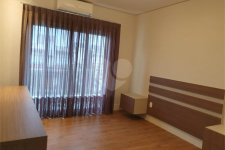 Casa à venda com 4 suítes no condomínio Residencial Jaguary, São José dos Campos - SP