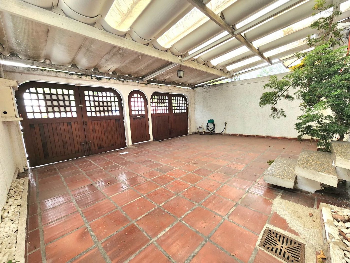 Casa com 3 dormitórios à venda, 198 m² por R$ 1.099.000,00 - Marapé - Santos/SP