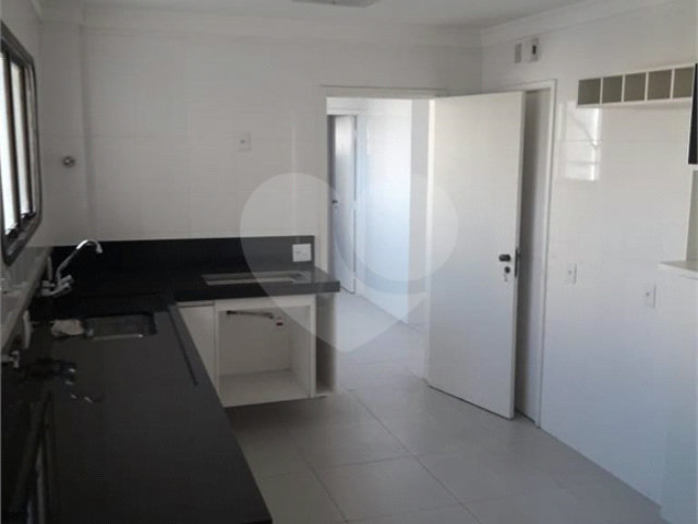 Apartamento à venda com 4 quartos, sendo 1 suíte,  em Santana, São Paulo, SP