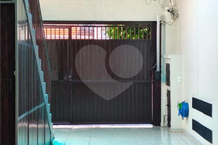 Sobrado à venda com 3 quartos, sendo 1 suíte,  em Vila Matilde, São Paulo, SP