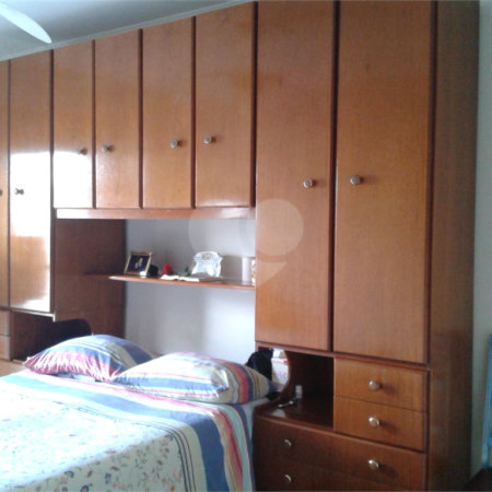 Sobrado à venda com 3 quartos em Vila Dona Augusta, São Paulo, SP
