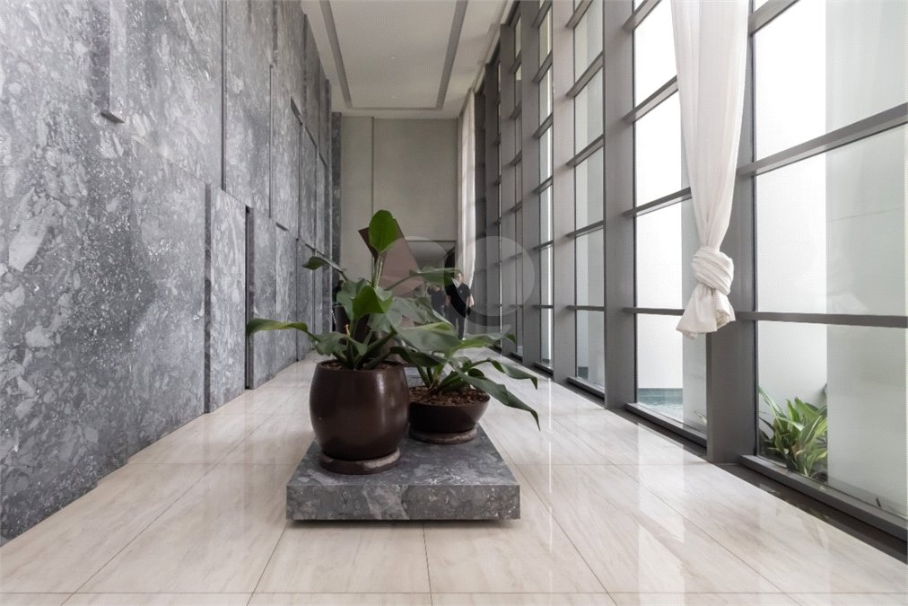 Apartamento à venda com 3 suítes em Campo Belo, São Paulo, SP
