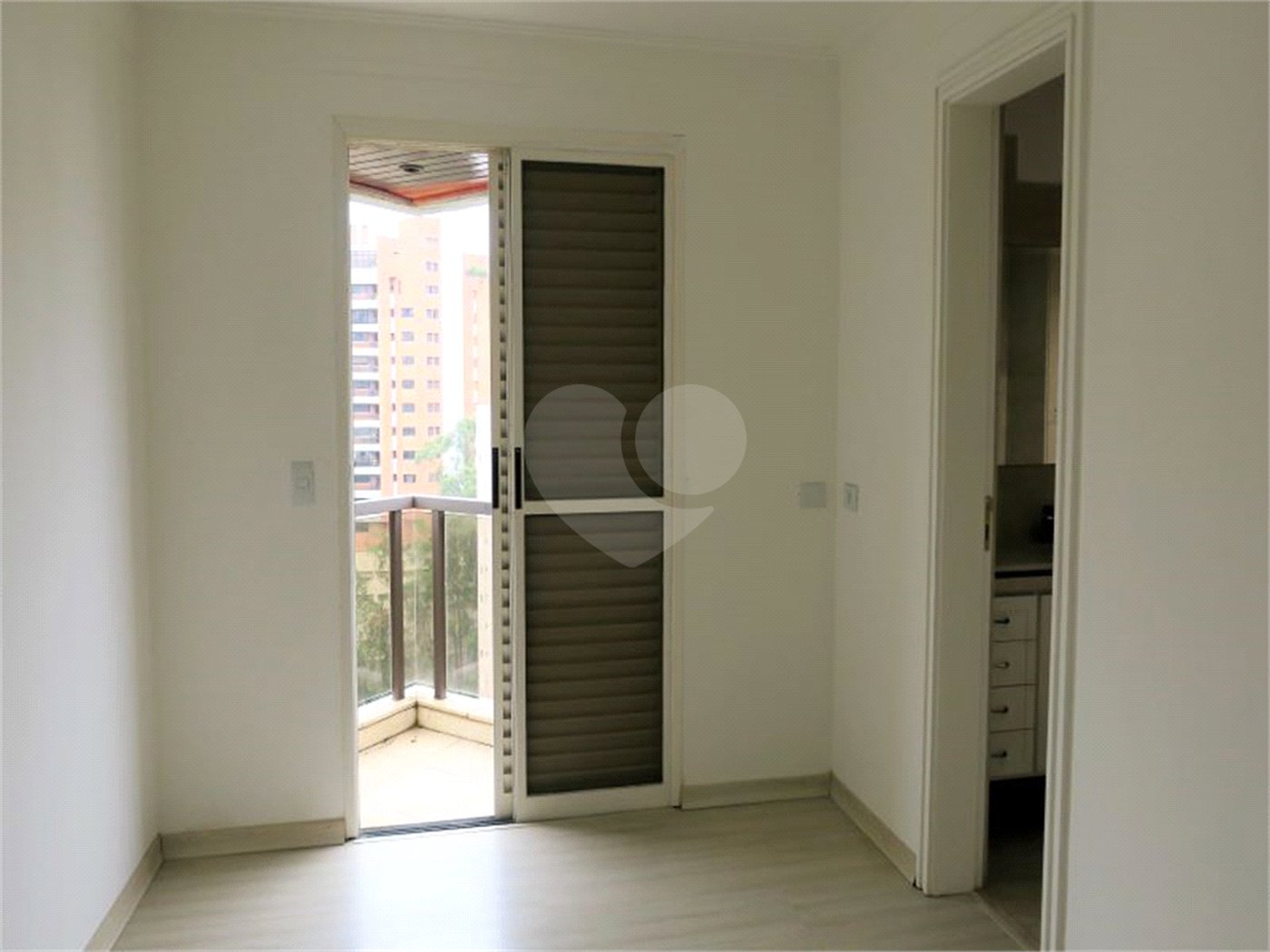 Cobertura à venda com 3 suítes em Vila Andrade, São Paulo, SP