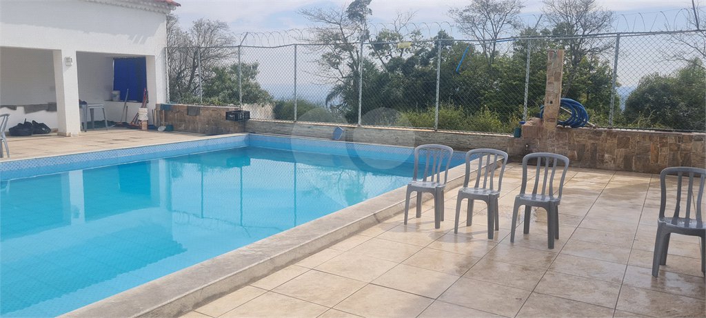 Casa à venda com 5 suítes em Roseira, Mairiporã, SP