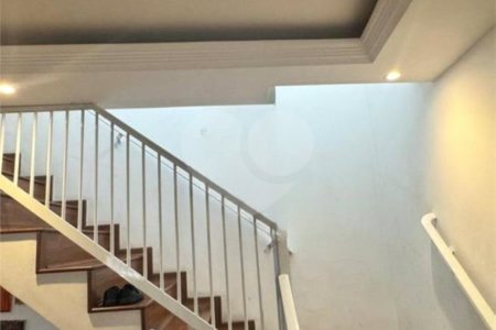 Sobrado à venda com 3 quartos, sendo 2 suítes, em Vila Maria Alta, São Paulo, SP