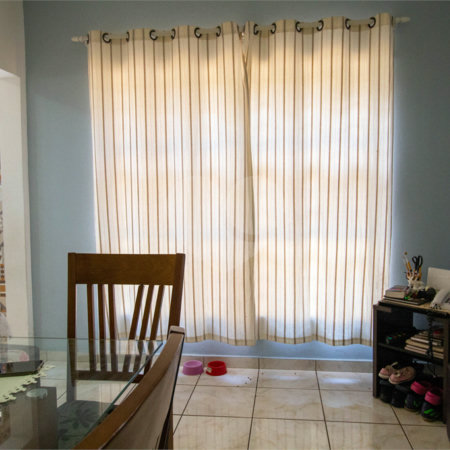 Sobrado à venda com 4 quartos, sendo 1 suíte,  em Vila Aguiar, São Roque, SP