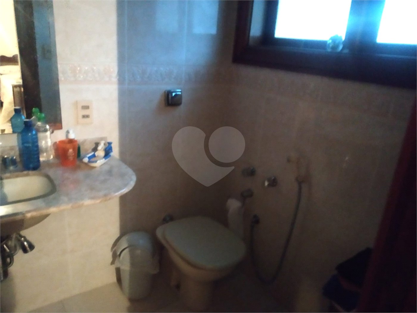 Casa à venda com 4 quartos, sendo 2 suítes,  no condomínio Acmti - Colinas do Mosteiro, Terras de Itaici e Recanto dos Pássaros, Indaiatuba - SP