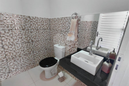 Sobrado à venda com 4 quartos, sendo 1 suíte,  em Parque dos Lagos, Ribeirão Preto, SP