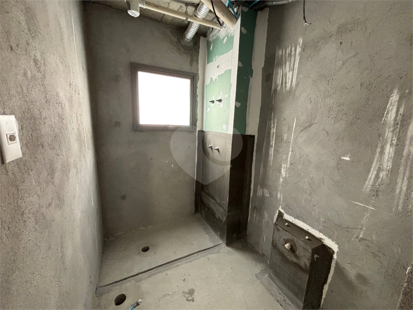 Apartamento à venda com 3 suítes em Moema, São Paulo, SP