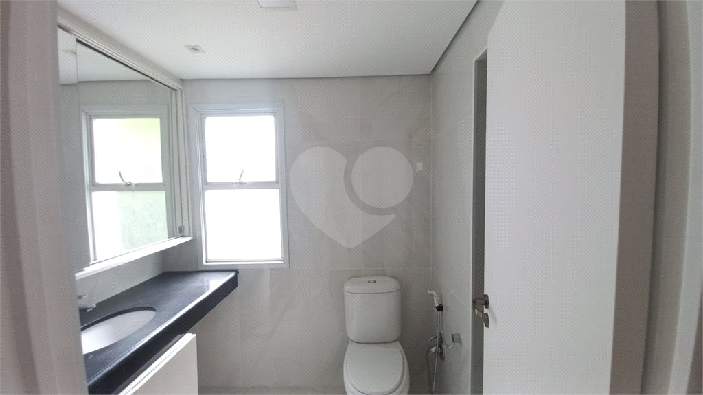 Apartamento à venda com 3 quartos, sendo 1 suíte,  em Vila Andrade, São Paulo, SP