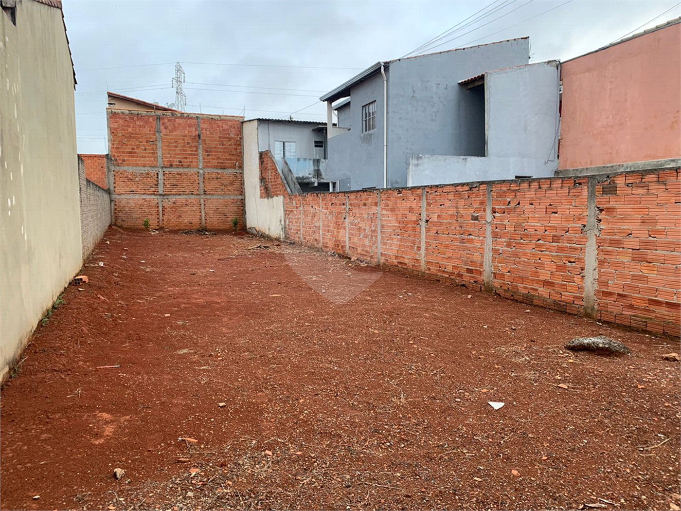 Terreno à venda em Jardim Santa Inêz, Itapetininga, SP