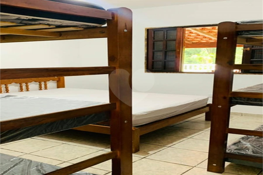 Chácara à venda com 3 quartos, sendo 1 suíte,  no Centro, Guararema, SP