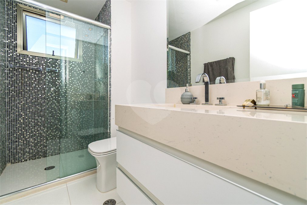 Apartamento à venda com 4 quartos, sendo 3 suítes,  em Campo Belo, São Paulo, SP