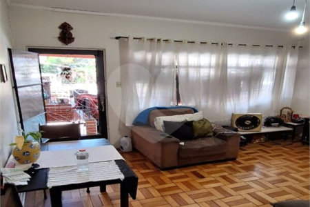 Sobrado à venda com 2 suítes em Vila Mazzei, São Paulo, SP