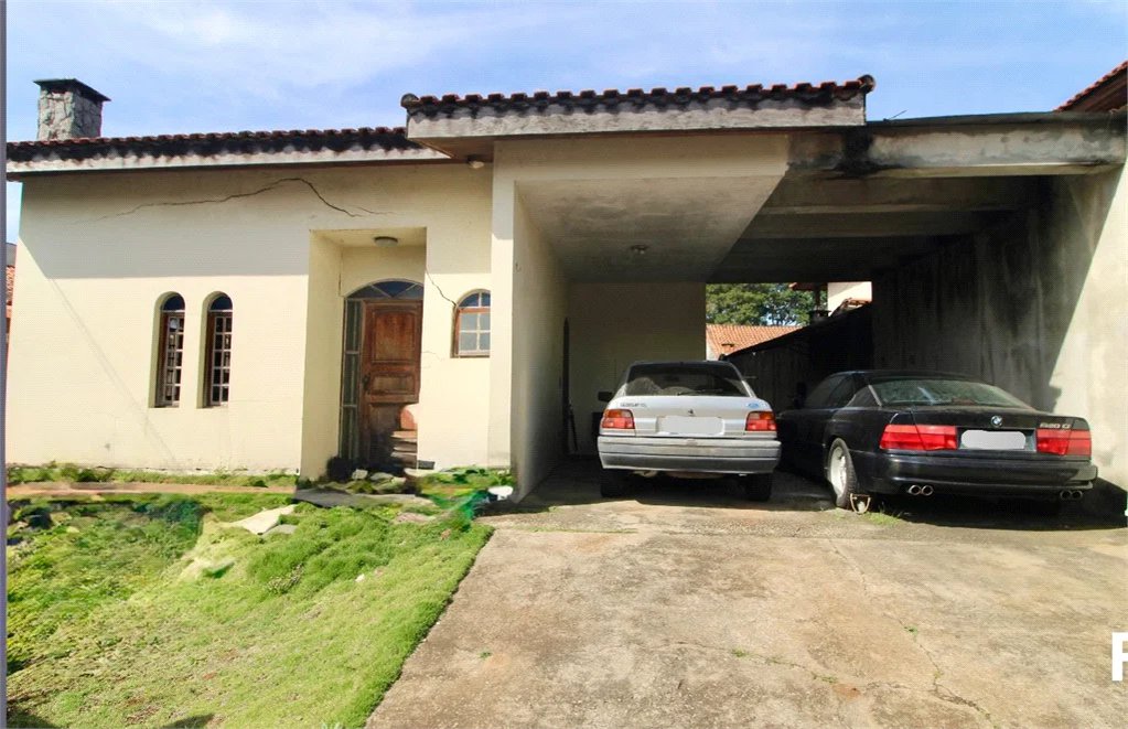 Casa à venda com 4 quartos, sendo 2 suítes, em Jardim Santa Helena, São Paulo, SP
