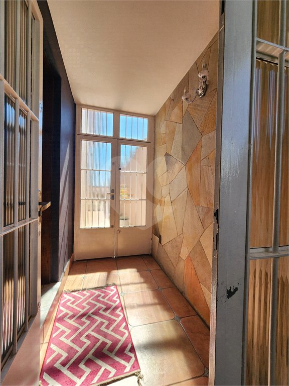 Sobrado à venda com 3 quartos, sendo 1 suíte,  em Vila Constança, São Paulo, SP