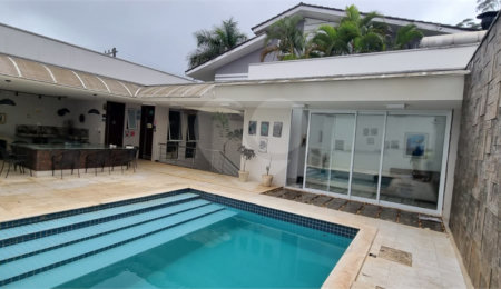 Casa à venda com 5 quartos, sendo 2 suítes,  no condomínio Swiss Park, São Bernardo do Campo - SP