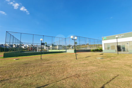 Casa à venda com 3 quartos, sendo 1 suíte, no condomínio Horto Florestal Villagio, Sorocaba - SP