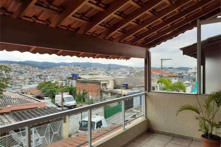 Sobrado à venda com 3 quartos, sendo 1 suíte, no Brasilândia, São Paulo, SP