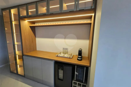 Apartamento à venda com 3 suítes em Jardim Morumbi, São Paulo, SP
