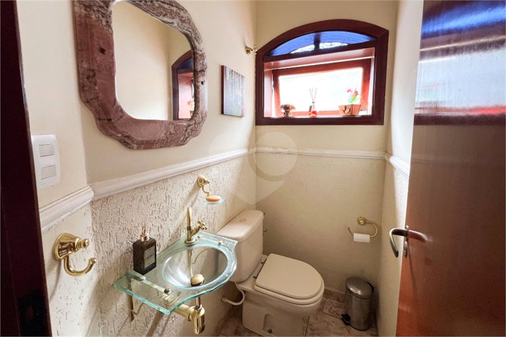Casa à venda com 4 quartos, sendo 2 suítes,  no condomínio Villaggio Capriccio, Louveira - SP
