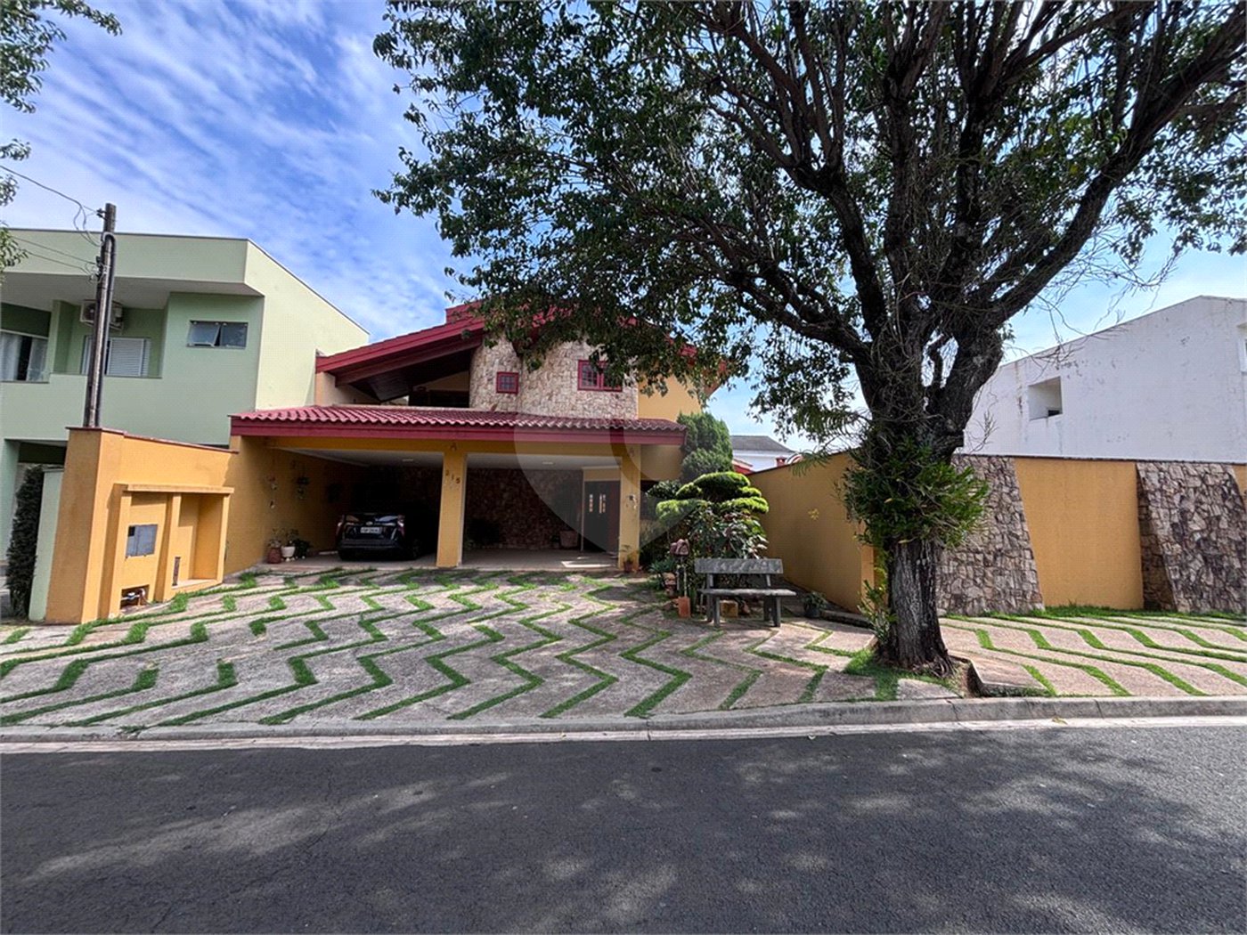 Casa à venda com 4 quartos, sendo 2 suítes,  no condomínio Granja Olga Ii, Sorocaba - SP