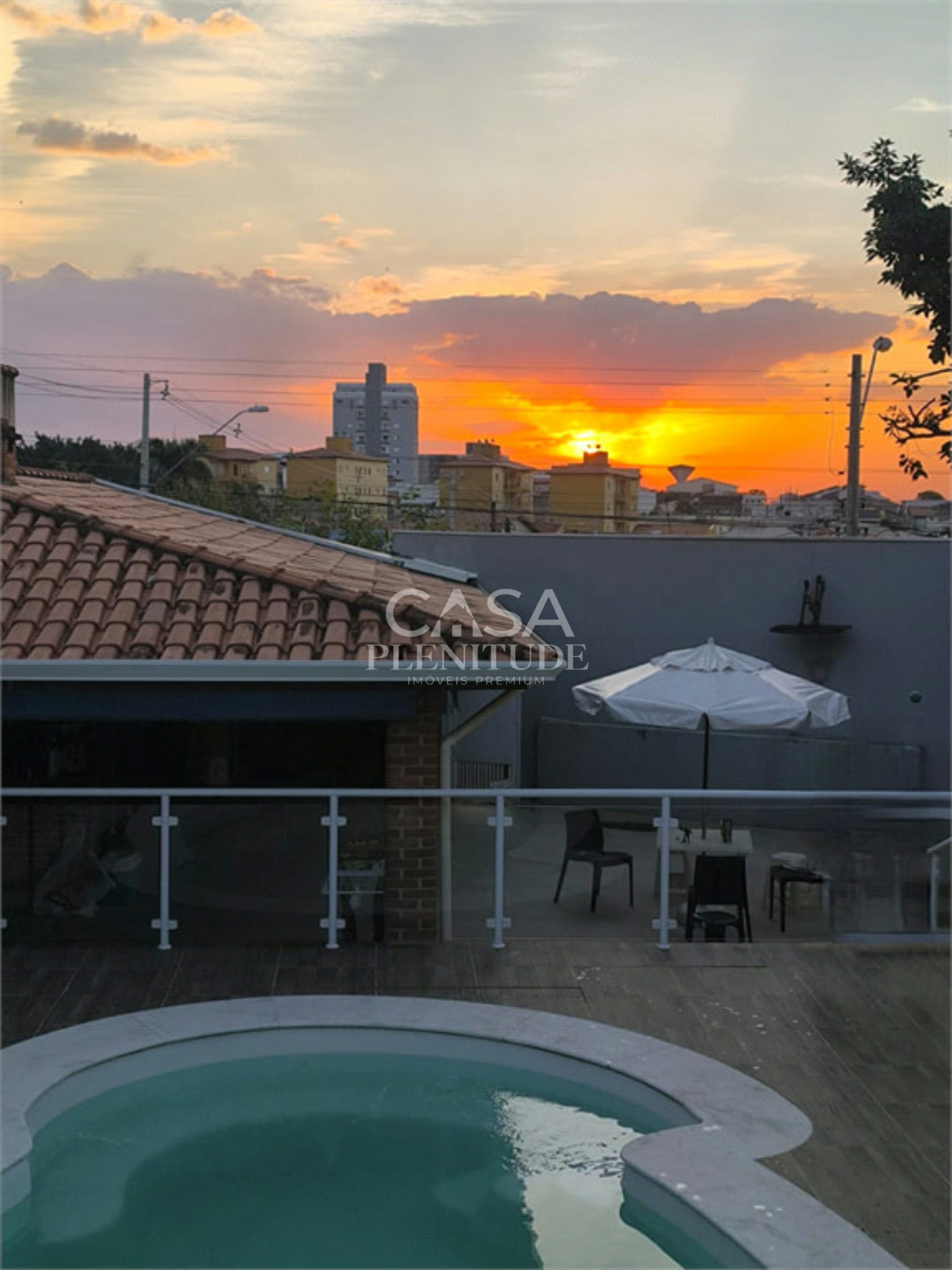 Casa Térrea à venda com 3 quartos, sendo 1 suíte,  em Jardim Rosália Alcolea, Sorocaba, SP
