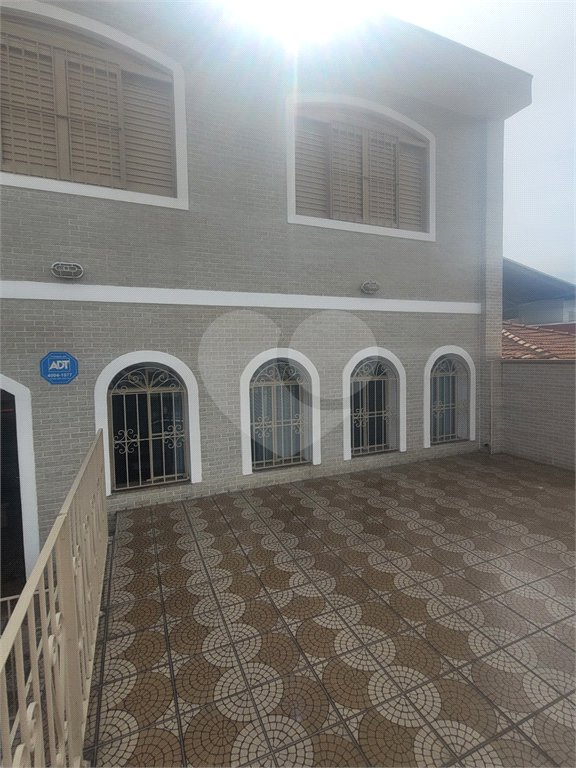 Sobrado à venda ou para alugar com 4 quartos, sendo 1 suíte, em Vila Gustavo, São Paulo, SP