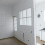 Casa à venda com 3 quartos, sendo 1 suíte,  no condomínio Praça Pero Vaz de Caminha,260, São Paulo - SP