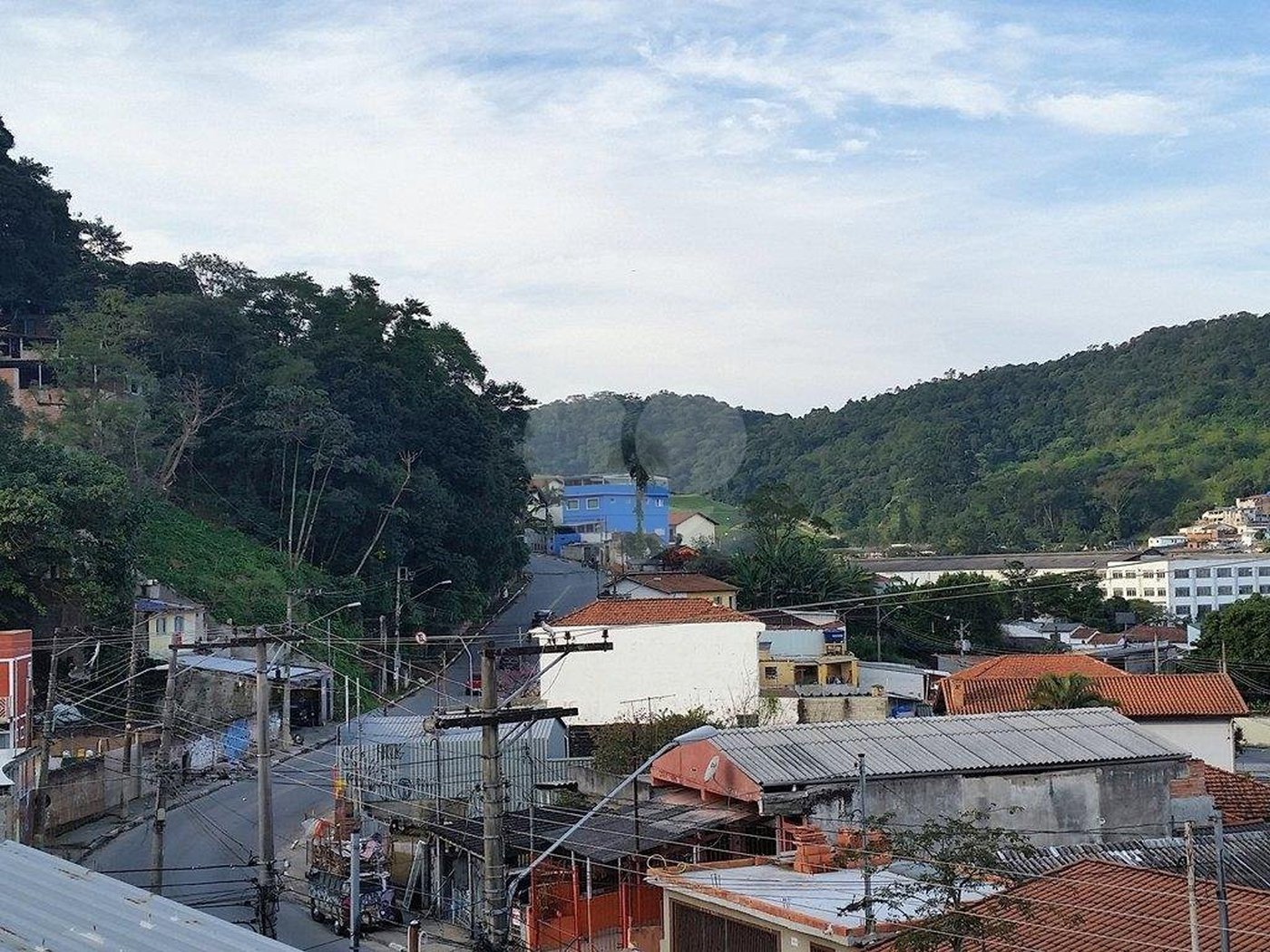 Sobrado à venda com 3 quartos, sendo 1 suíte,  em Tremembé, São Paulo, SP