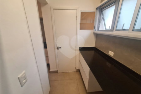 Apartamento à venda com 2 quartos em Vila Uberabinha, São Paulo, SP