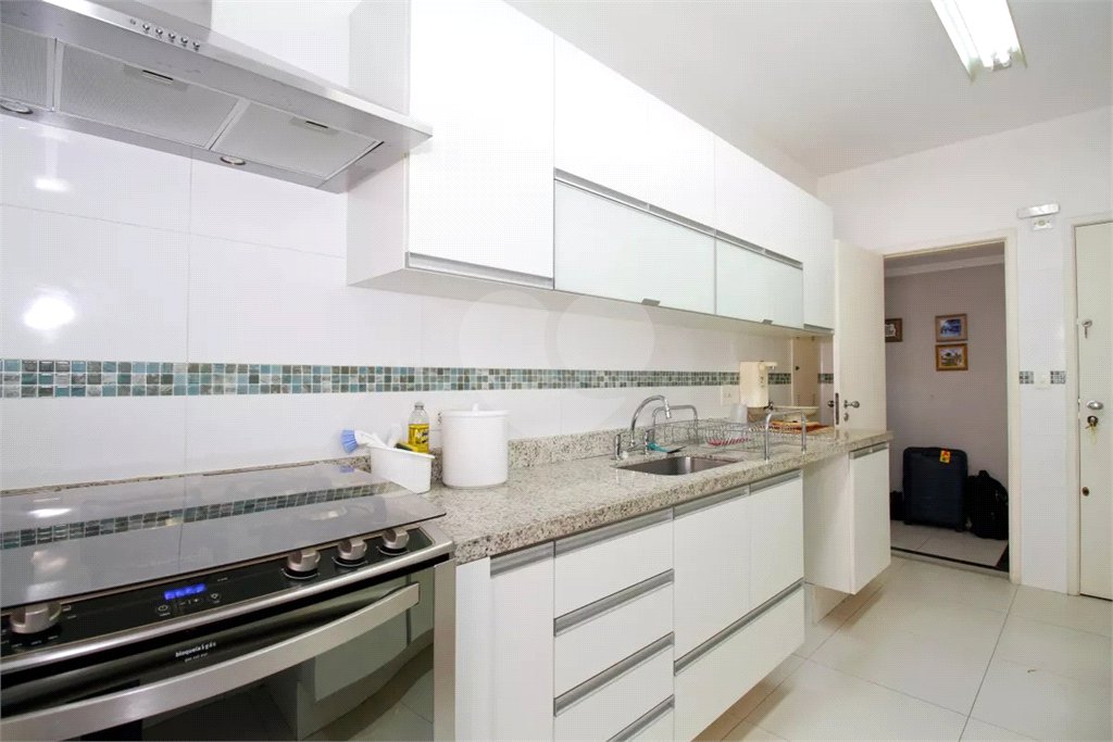 Apartamento à venda ou para alugar com 3 quartos, sendo 1 suíte,  em Sumarezinho, São Paulo, SP