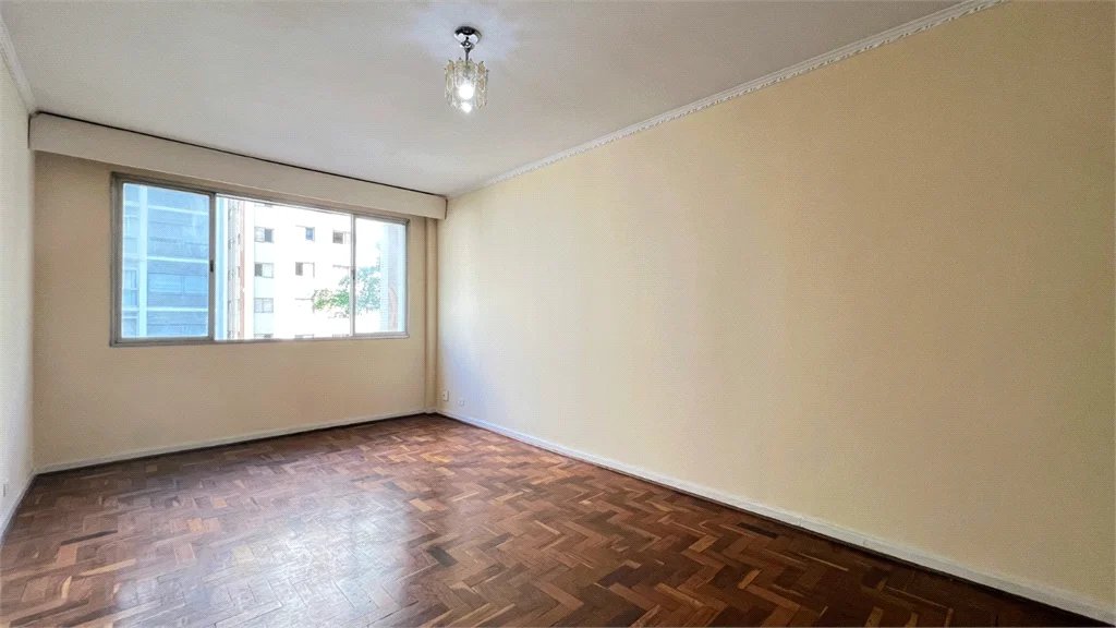 Apartamento à venda com 3 quartos, sendo 1 suíte,  em Pinheiros, São Paulo, SP