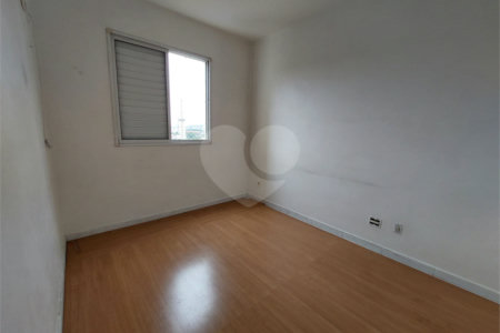 Apartamento à venda com 2 quartos em Vila Anastácio, São Paulo, SP