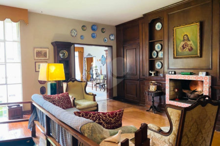 Casa à venda com 4 quartos, sendo 1 suíte, em Alto da Boa Vista, São Paulo, SP