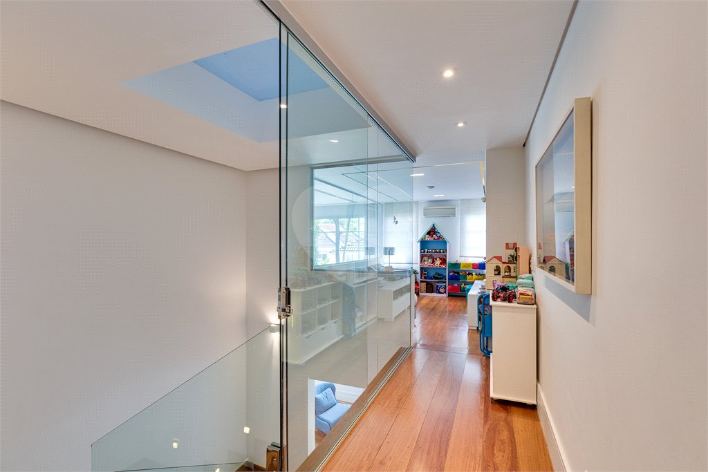 Casa à venda com 3 suítes no condomínio Parc Vignoble, São Paulo - SP