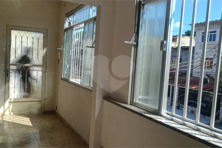 Sobrado para alugar com 2 quartos em Campo Grande, Rio de Janeiro, RJ