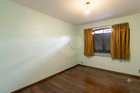 Sobrado à venda com 5 quartos, sendo 2 suítes, em Jardim do Mar, São Bernardo do Campo, SP