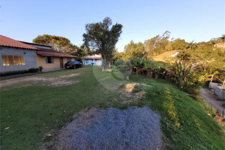 Chácara à venda com 5 quartos em Residencial Veneza I, Mogi das Cruzes, SP